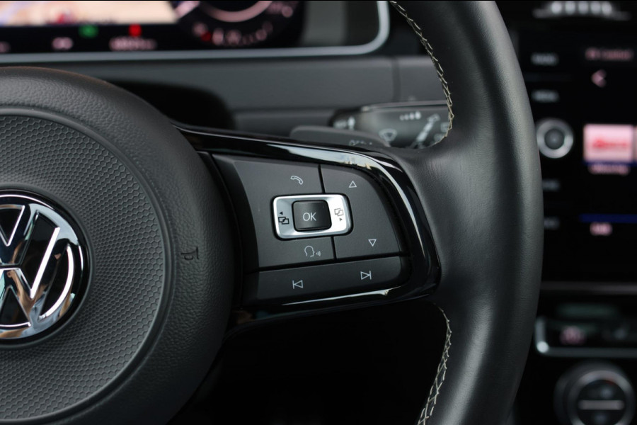 Volkswagen Golf 2.0 TSI 4Motion R *Akra*Pano*PPF*DCC*Dynaudio*Dealer onderhouden*