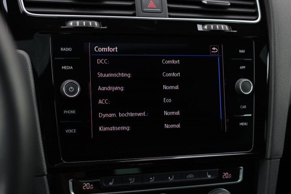 Volkswagen Golf 2.0 TSI 4Motion R *Akra*Pano*PPF*DCC*Dynaudio*Dealer onderhouden*