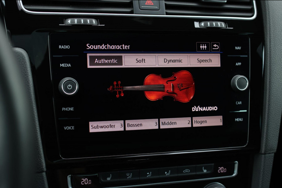 Volkswagen Golf 2.0 TSI 4Motion R *Akra*Pano*PPF*DCC*Dynaudio*Dealer onderhouden*