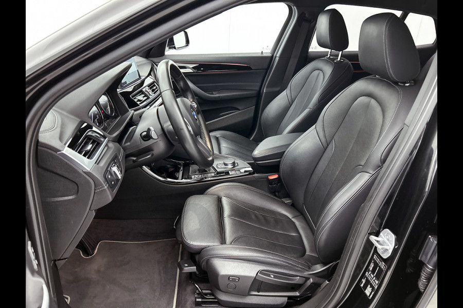 BMW X2 SDrive18i High Executive Edition(NL-auto, Dealer OnderH, Navi Pro, StoelV, Leer, Camera, Climate Con, Cruise Con, Etc)