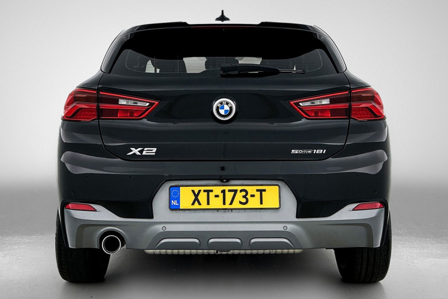 BMW X2 SDrive18i High Executive Edition(NL-auto, Dealer OnderH, Navi Pro, StoelV, Leer, Camera, Climate Con, Cruise Con, Etc)