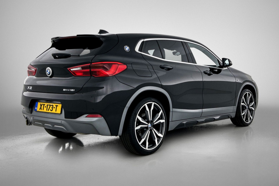 BMW X2 SDrive18i High Executive Edition(NL-auto, Dealer OnderH, Navi Pro, StoelV, Leer, Camera, Climate Con, Cruise Con, Etc)