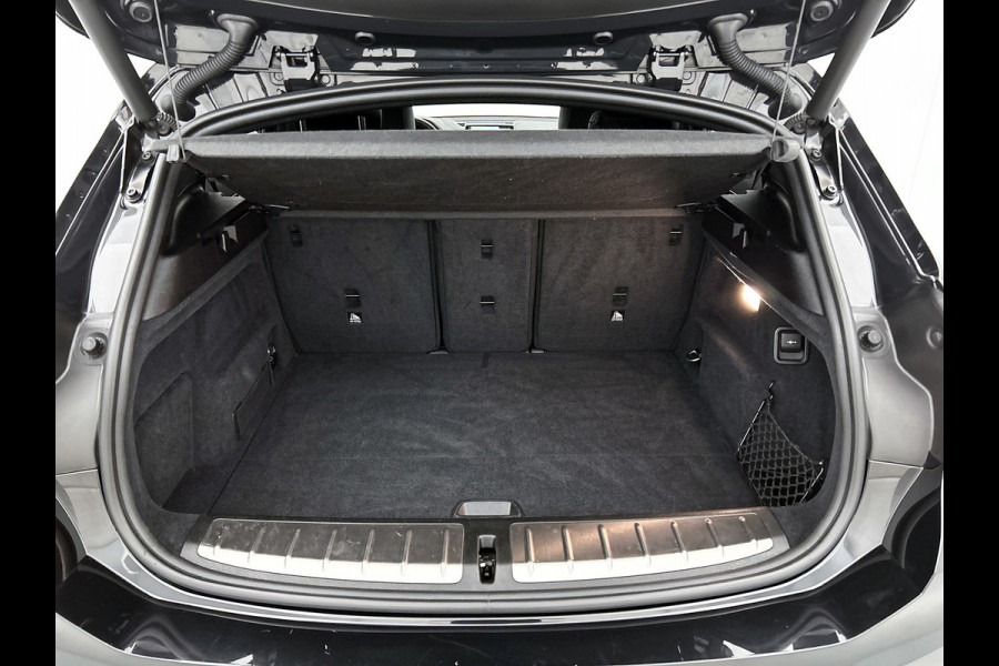 BMW X2 SDrive18i High Executive Edition(NL-auto, Dealer OnderH, Navi Pro, StoelV, Leer, Camera, Climate Con, Cruise Con, Etc)