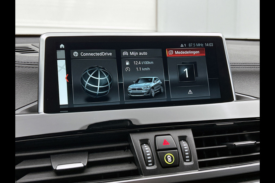 BMW X2 SDrive18i High Executive Edition(NL-auto, Dealer OnderH, Navi Pro, StoelV, Leer, Camera, Climate Con, Cruise Con, Etc)