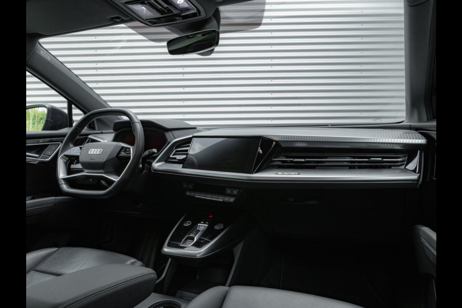Audi Q4 Sportback e-tron 35 - Pano - Camera - Stoelverwarming - Leder - Keyless - Warmtepomp - 55 kWh