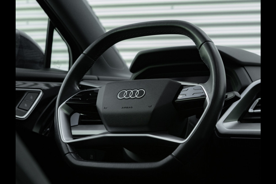 Audi Q4 Sportback e-tron 35 - Pano - Camera - Stoelverwarming - Leder - Keyless - Warmtepomp - 55 kWh