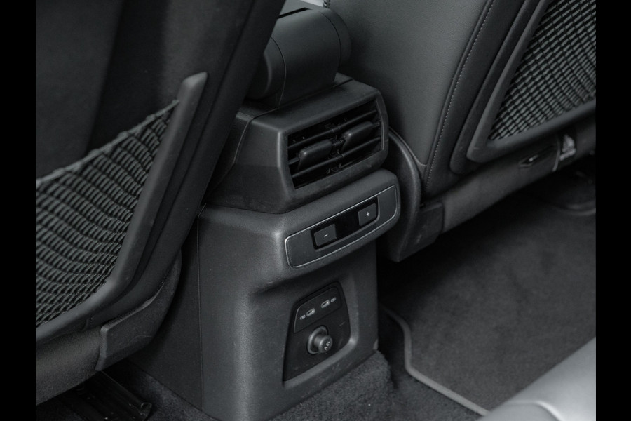 Audi Q4 Sportback e-tron 35 - Pano - Camera - Stoelverwarming - Leder - Keyless - Warmtepomp - 55 kWh