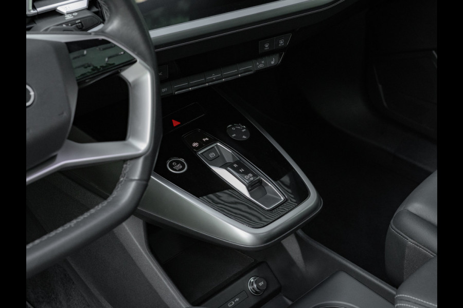 Audi Q4 Sportback e-tron 35 - Pano - Camera - Stoelverwarming - Leder - Keyless - Warmtepomp - 55 kWh