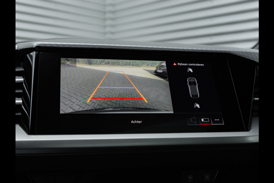 Audi Q4 Sportback e-tron 35 - Pano - Camera - Stoelverwarming - Leder - Keyless - Warmtepomp - 55 kWh
