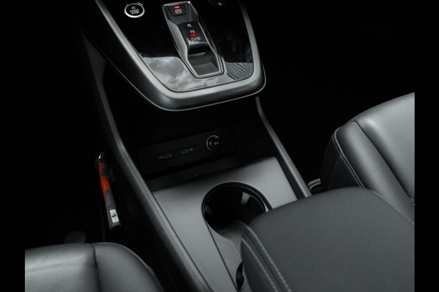 Audi Q4 Sportback e-tron 35 - Pano - Camera - Stoelverwarming - Leder - Keyless - Warmtepomp - 55 kWh