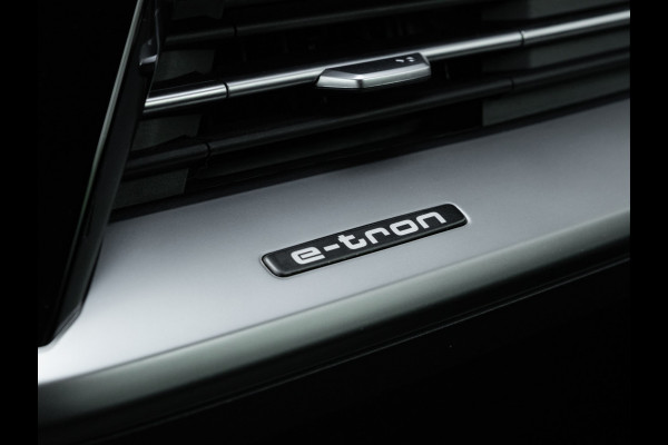 Audi Q4 Sportback e-tron 35 - Pano - Camera - Stoelverwarming - Leder - Keyless - Warmtepomp - 55 kWh