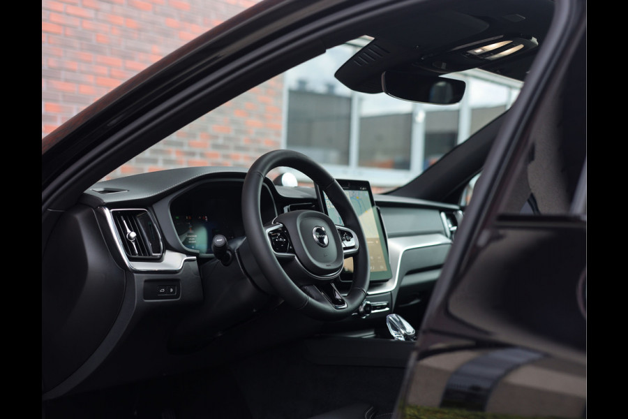 Volvo XC60 T8 AWD Ultra Black Edition | Direct leverbaar - Full option!