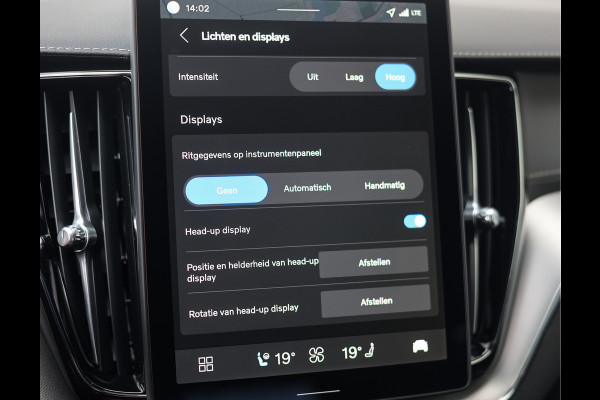Volvo XC60 T8 AWD Ultra Black Edition | Direct leverbaar - Full option!