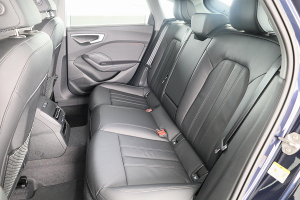 Audi A5 Advanced edition 35 TFSI 110 kW / 150 PK Limousine Audi A5 Limousine 2.0 TFSI  Advanced Edition automaat, First Edition, leder interieur, elektr. verst. voorstoelen