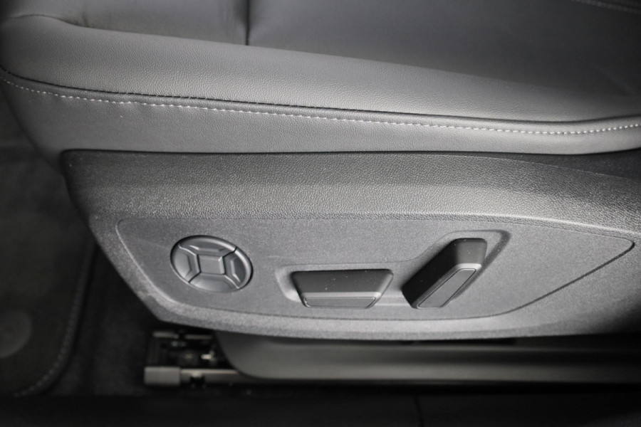 Audi A5 Advanced edition 35 TFSI 110 kW / 150 PK Limousine Audi A5 Limousine 2.0 TFSI  Advanced Edition automaat, First Edition, leder interieur, elektr. verst. voorstoelen