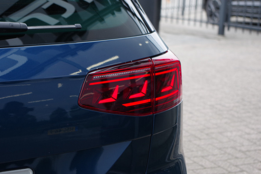 Volkswagen Passat Variant 1.4 TSI PHEV GTE 218 PK BNS, Matrix-LED, Trekhaak, Winterpakket, Camera