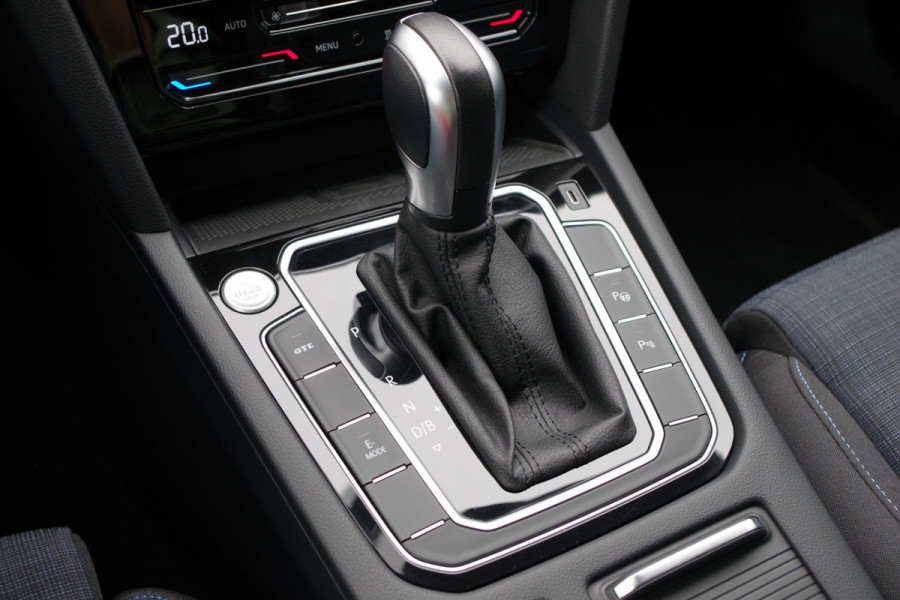 Volkswagen Passat Variant 1.4 TSI PHEV GTE 218 PK BNS, Matrix-LED, Trekhaak, Winterpakket, Camera