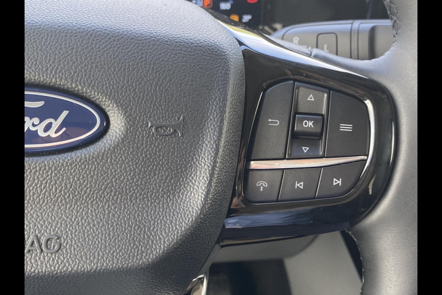 Ford Transit Custom 320 2.5 PHEV L2H1 Sport DC Zuid | 0,99% Renteactie | 233pk | Dubbele Cabine | Dubbele zijschuifdeur | Inklapbare trekhaak | 19 inch lichtmetalen Sport velgen (mat zwart) | Verwarmbaar stuurwiel | Navigatie systeem