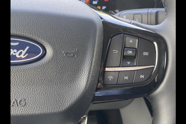 Ford Transit Custom 320 2.5 PHEV L2H1 Sport DC Zuid | 0,99% Renteactie | 233pk | Dubbele Cabine | Dubbele zijschuifdeur | Inklapbare trekhaak | 19 inch lichtmetalen Sport velgen (mat zwart) | Verwarmbaar stuurwiel | Navigatie systeem