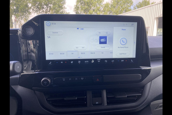 Ford Transit Custom 320 2.5 PHEV L2H1 Sport DC Zuid | 0,99% Renteactie | 233pk | Dubbele Cabine | Dubbele zijschuifdeur | Inklapbare trekhaak | 19 inch lichtmetalen Sport velgen (mat zwart) | Verwarmbaar stuurwiel | Navigatie systeem