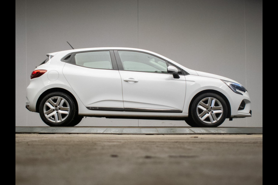 Renault Clio 1.0 TCe Zen Sport (APPLE CARPLAY,NAVI,LED,CRUISE,PDC,DAB,BLUETOOTH,LANE ASSIST,LM VELGEN,NIEUWE APK,NETTE STAAT)