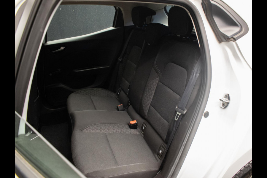 Renault Clio 1.0 TCe Zen Sport (APPLE CARPLAY,NAVI,LED,CRUISE,PDC,DAB,BLUETOOTH,LANE ASSIST,LM VELGEN,NIEUWE APK,NETTE STAAT)