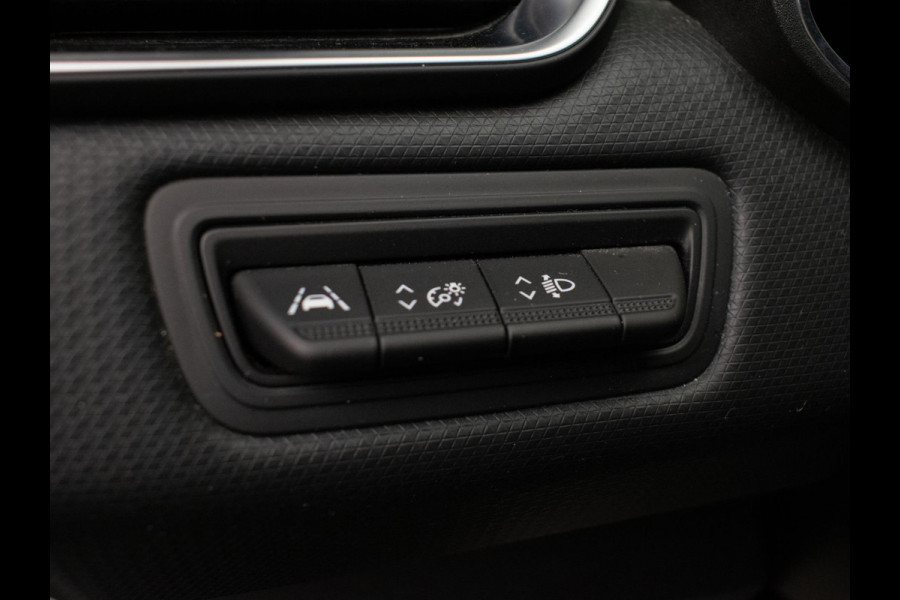 Renault Clio 1.0 TCe Zen Sport (APPLE CARPLAY,NAVI,LED,CRUISE,PDC,DAB,BLUETOOTH,LANE ASSIST,LM VELGEN,NIEUWE APK,NETTE STAAT)