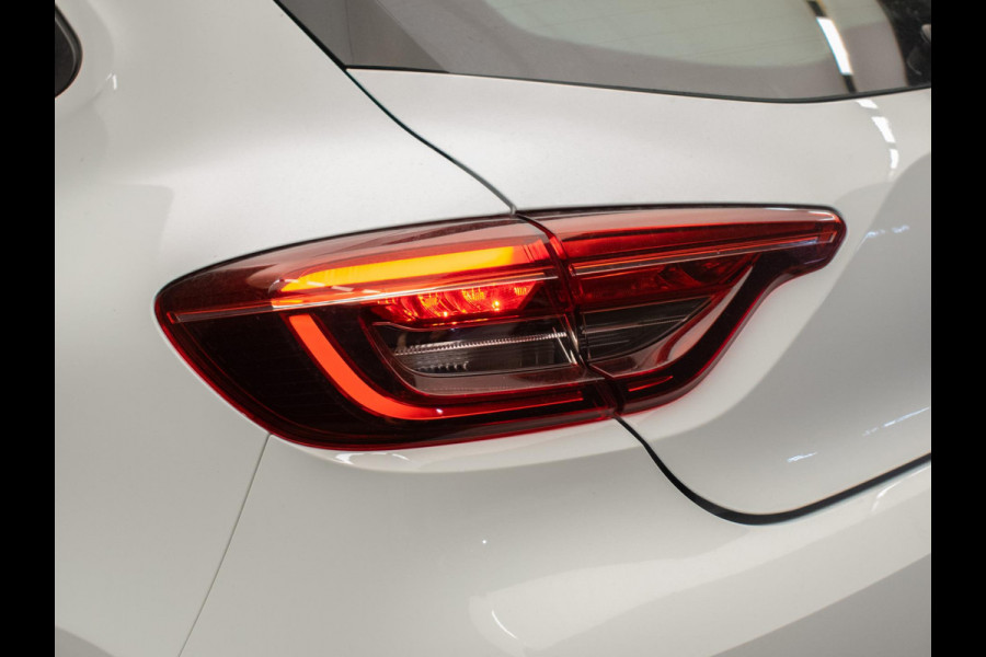 Renault Clio 1.0 TCe Zen Sport (APPLE CARPLAY,NAVI,LED,CRUISE,PDC,DAB,BLUETOOTH,LANE ASSIST,LM VELGEN,NIEUWE APK,NETTE STAAT)