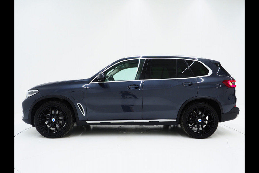 BMW X5 xDrive45e High Executive | Panoramadak | Luchtvering | Trekhaak | Head Up | Camera | Keyless
