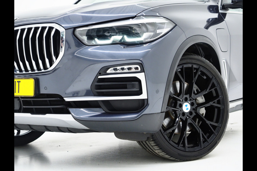 BMW X5 xDrive45e High Executive | Panoramadak | Luchtvering | Trekhaak | Head Up | Camera | Keyless
