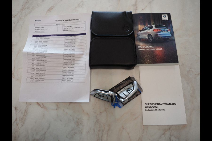 BMW X5 xDrive45e High Executive | Panoramadak | Luchtvering | Trekhaak | Head Up | Camera | Keyless