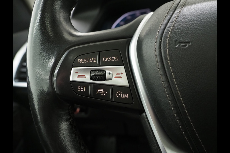 BMW X5 xDrive45e High Executive | Panoramadak | Luchtvering | Trekhaak | Head Up | Camera | Keyless