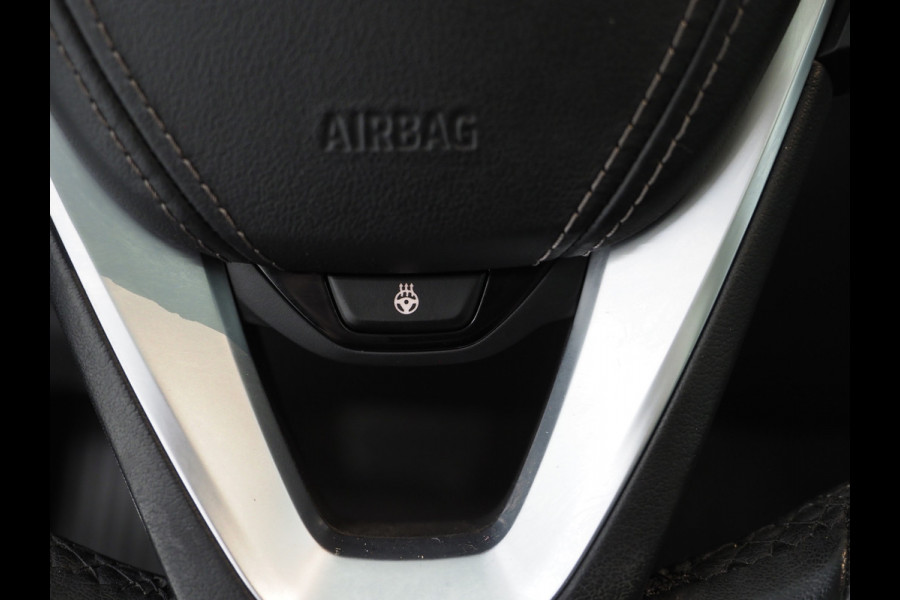 BMW X5 xDrive45e High Executive | Panoramadak | Luchtvering | Trekhaak | Head Up | Camera | Keyless