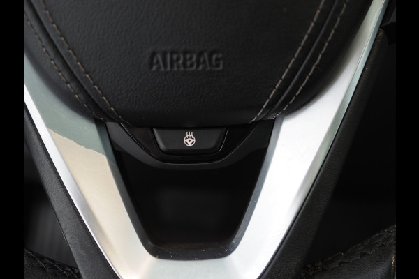 BMW X5 xDrive45e High Executive | Panoramadak | Luchtvering | Trekhaak | Head Up | Camera | Keyless