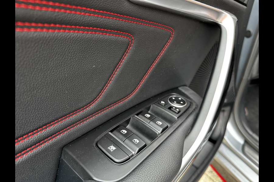 Kia ProCeed 1.6 T-GDi 204pk Automaat GT Kia ProCeed 1.6 T-GDi GT Navigatie Climate Control Electrisch bediendbare achterklep Adaptive Cruise Control Camera Dab Keyless start