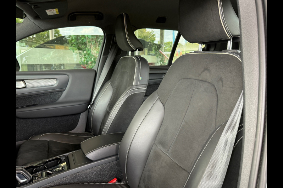 Volvo XC40 1.5 T3 R-Design Dodehoek|Elek Trekhaak|Dealer Onderhouden