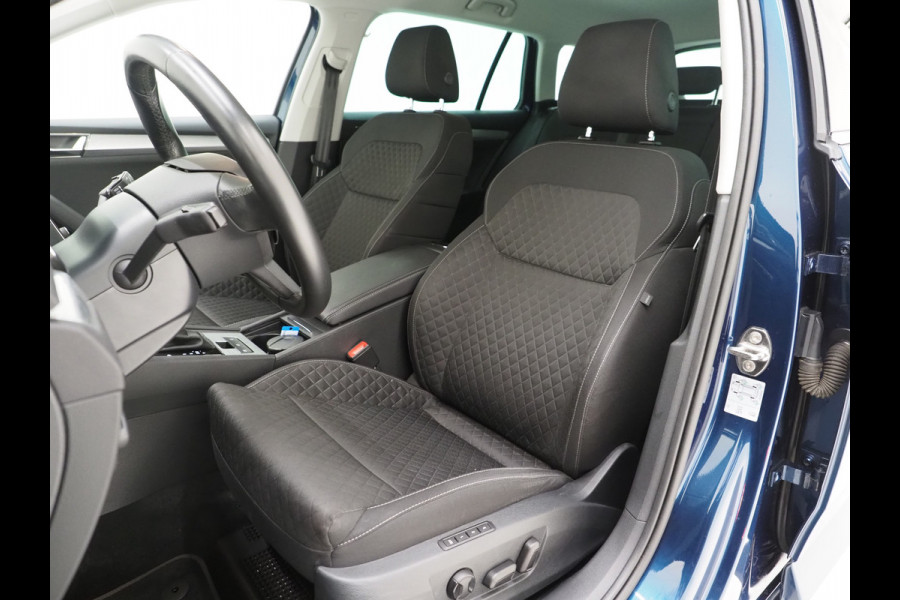 Škoda Superb Combi 1.4 TSI iV 218PK | Virtual | Sound System | Keyless | Camera | Memory | DAB | Carplay