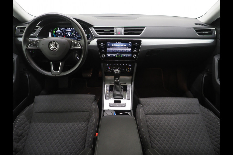 Škoda Superb Combi 1.4 TSI iV 218PK | Virtual | Sound System | Keyless | Camera | Memory | DAB | Carplay
