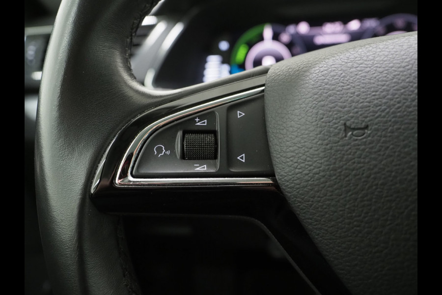Škoda Superb Combi 1.4 TSI iV 218PK | Virtual | Sound System | Keyless | Camera | Memory | DAB | Carplay