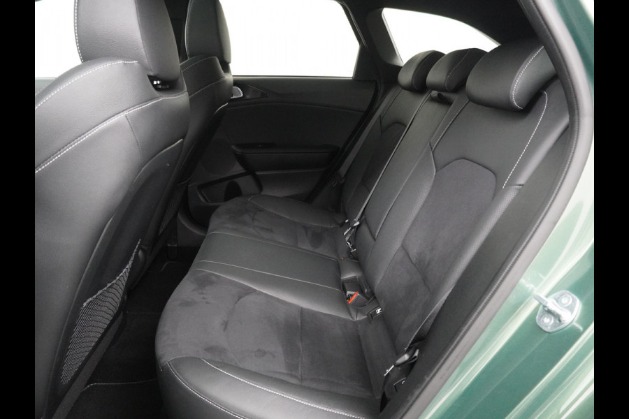Kia Ceed Sportswagon 1.5 T-GDi GT-Line - Cruise Control - Navigatie - Apple/Android Carplay - Climate Control - Fabrieksgarantie Tot 2031