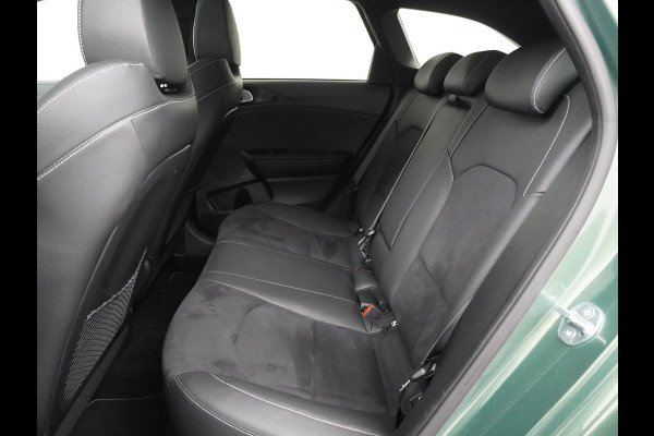 Kia Ceed Sportswagon 1.5 T-GDi GT-Line - Cruise Control - Navigatie - Apple/Android Carplay - Climate Control - Fabrieksgarantie Tot 2031