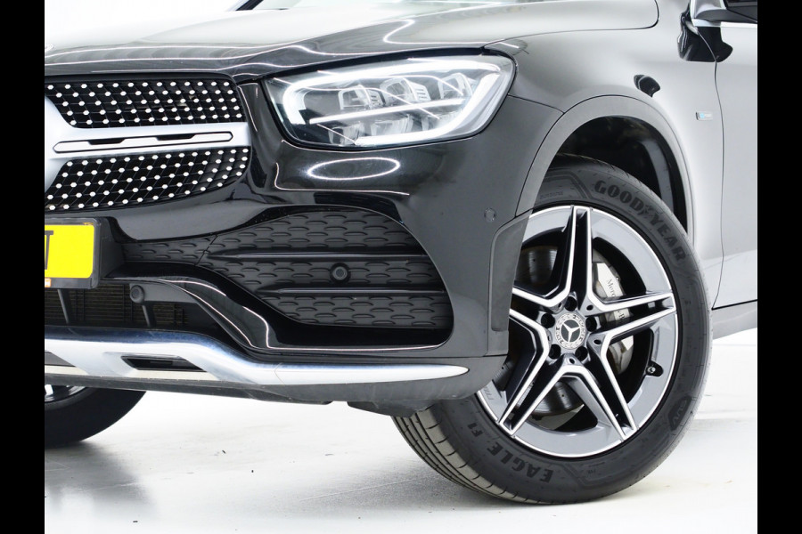 Mercedes-Benz GLC 300e 4MATIC AMG | Panoramadak | Trekhaak | Camera | Cruise | DAB | Stoelverwarming