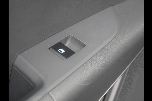 Kia Niro EV DynamicLine 64.8 kWh - Navigatie - Adaptieve Cruise Control - Apple/Android Carplay - Climate Control - Fabrieksgarantie Tot 2031