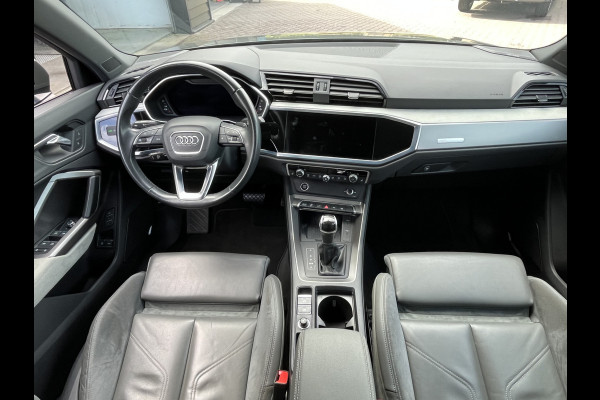 Audi Q3 45 TFSI e S edition 245PK PHEV | Matrix | Trekhaak | Zwart optiek | Leder | Stoelverwarming |  Elekt. stoelen | Virtual |