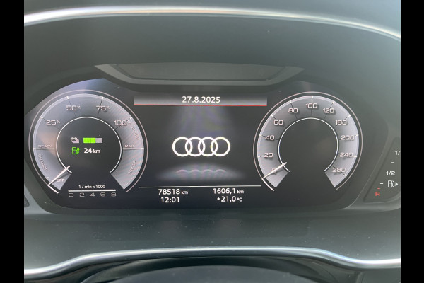 Audi Q3 45 TFSI e S edition 245PK PHEV | Matrix | Trekhaak | Zwart optiek | Leder | Stoelverwarming |  Elekt. stoelen | Virtual |