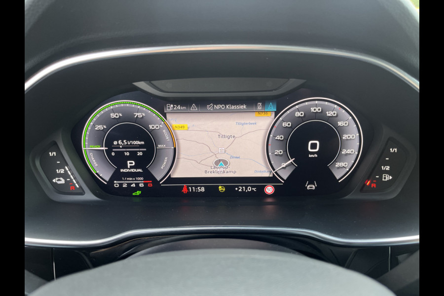 Audi Q3 45 TFSI e S edition 245PK PHEV | Matrix | Trekhaak | Zwart optiek | Leder | Stoelverwarming |  Elekt. stoelen | Virtual |