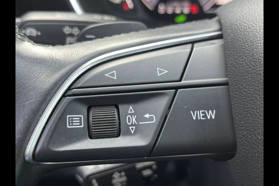 Audi Q3 45 TFSI e S edition 245PK PHEV | Matrix | Trekhaak | Zwart optiek | Leder | Stoelverwarming |  Elekt. stoelen | Virtual |