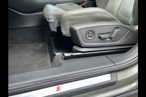 Audi Q3 45 TFSI e S edition 245PK PHEV | Matrix | Trekhaak | Zwart optiek | Leder | Stoelverwarming |  Elekt. stoelen | Virtual |