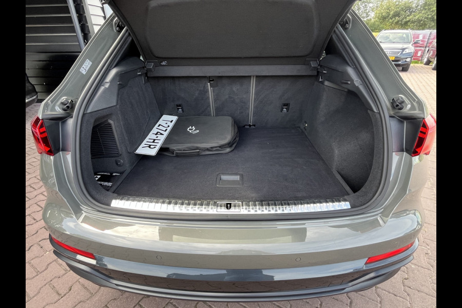 Audi Q3 45 TFSI e S edition 245PK PHEV | Matrix | Trekhaak | Zwart optiek | Leder | Stoelverwarming |  Elekt. stoelen | Virtual |