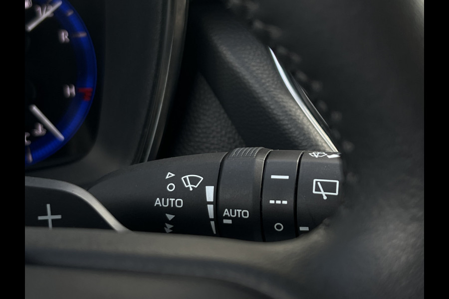 Toyota Corolla Touring Sports 2.0 Hybrid Team D | CarPlay | Camera | ACC | LED | Keyless | DAB+